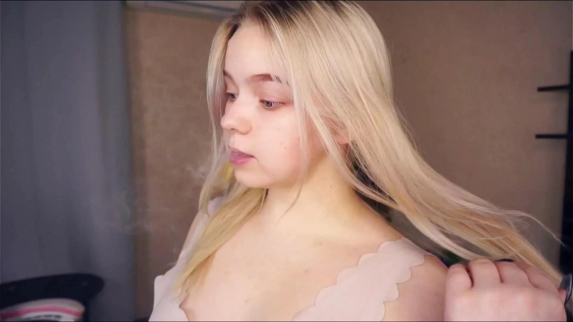 LornaFlynt on Cam4 