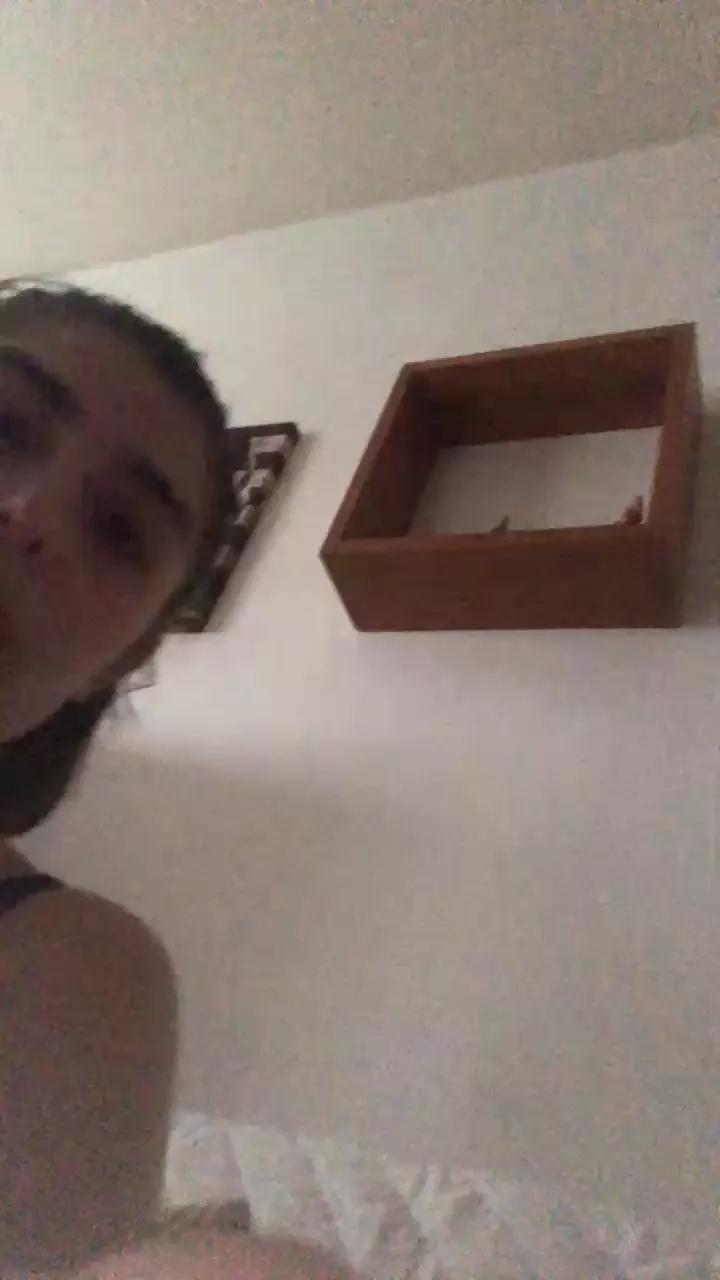 Loula3899 on Cam4 