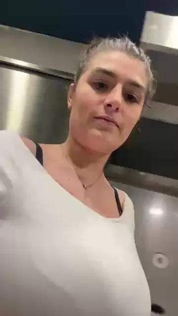 Loula3899 on Cam4 