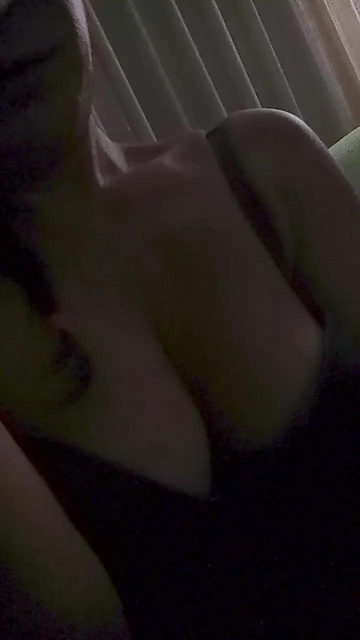 Offline Love_tantri on Cam4