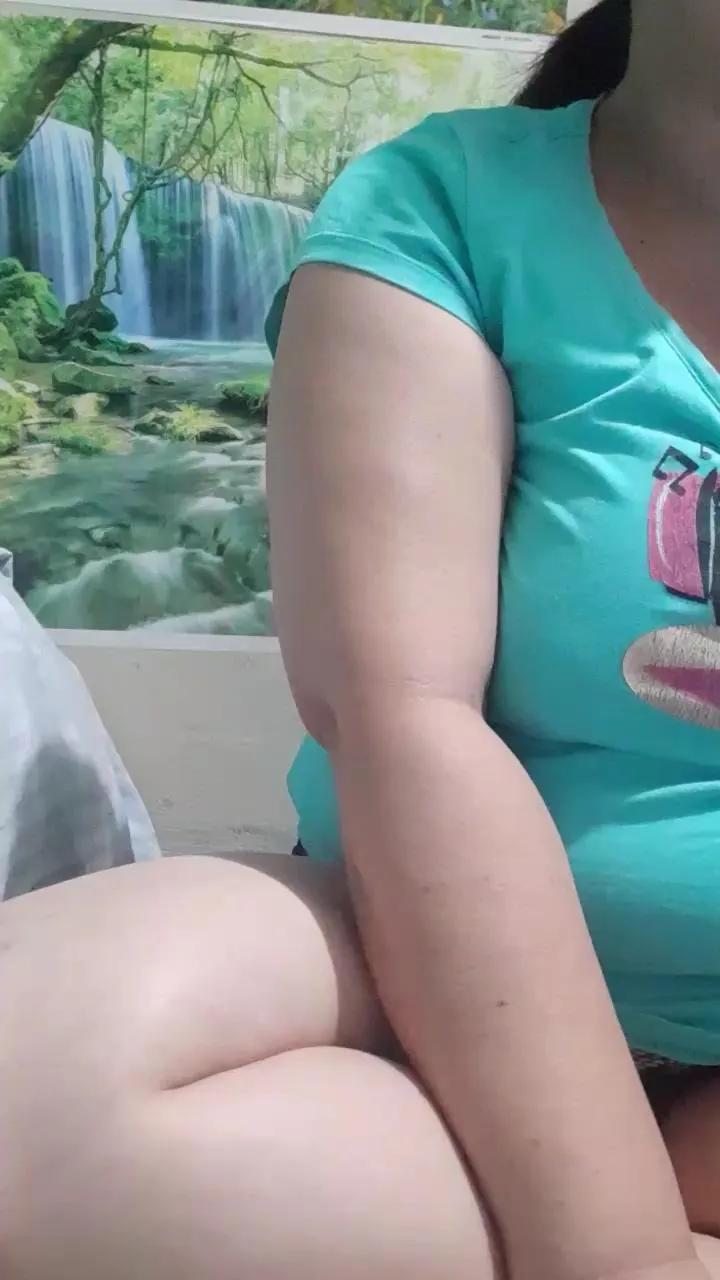 Lovelynhing88 — Freechat on Cam4