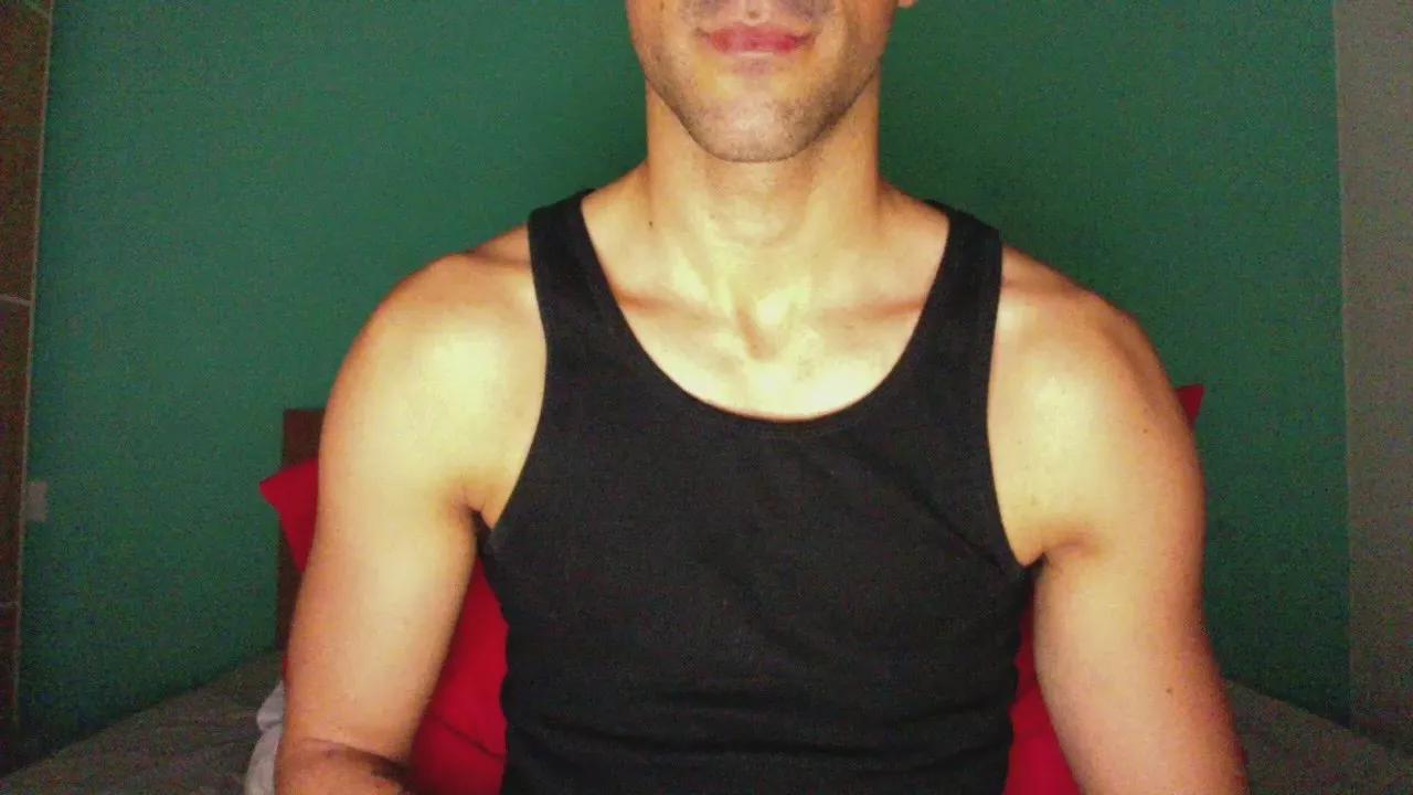 LucaCamIn on Cam4 
