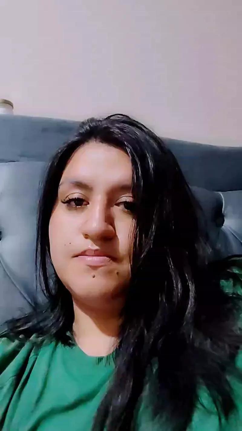 Offline luci225 on Cam4