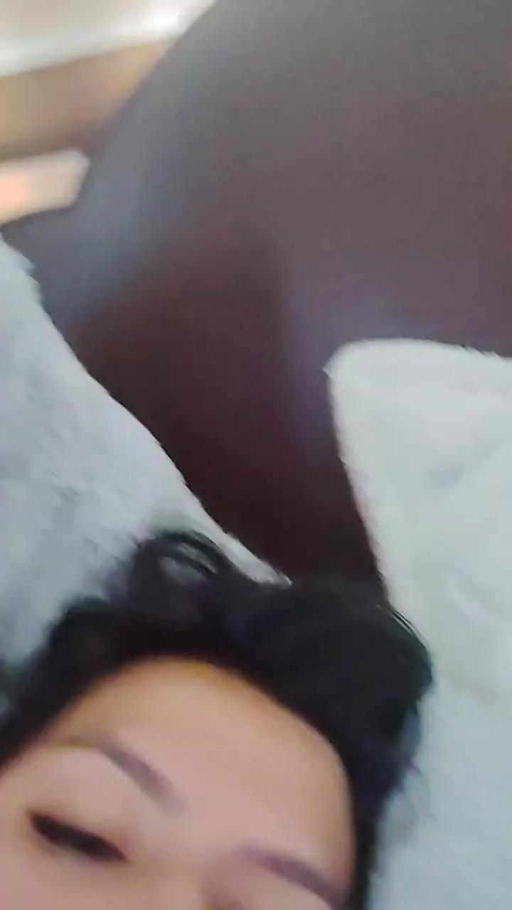 Offline luci225 on Cam4