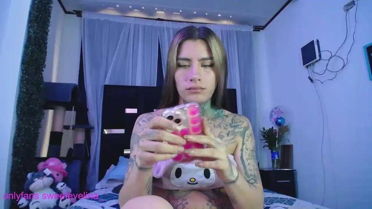 Offline luciiana_lov3 on Cam4