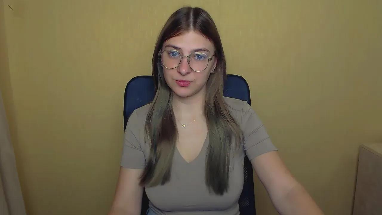 Offline Luna_Lush_ on Cam4