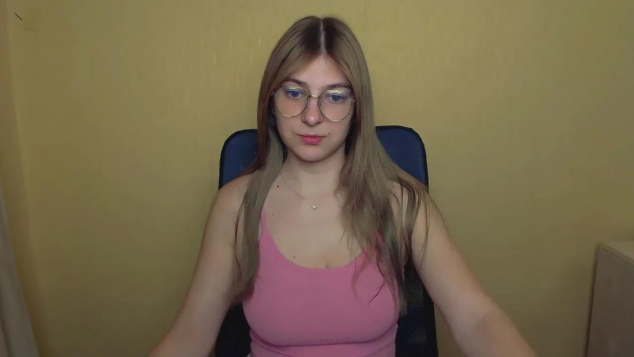 Offline Luna_Lush_ on Cam4