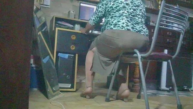 Offline LunaTravsumi on Cam4