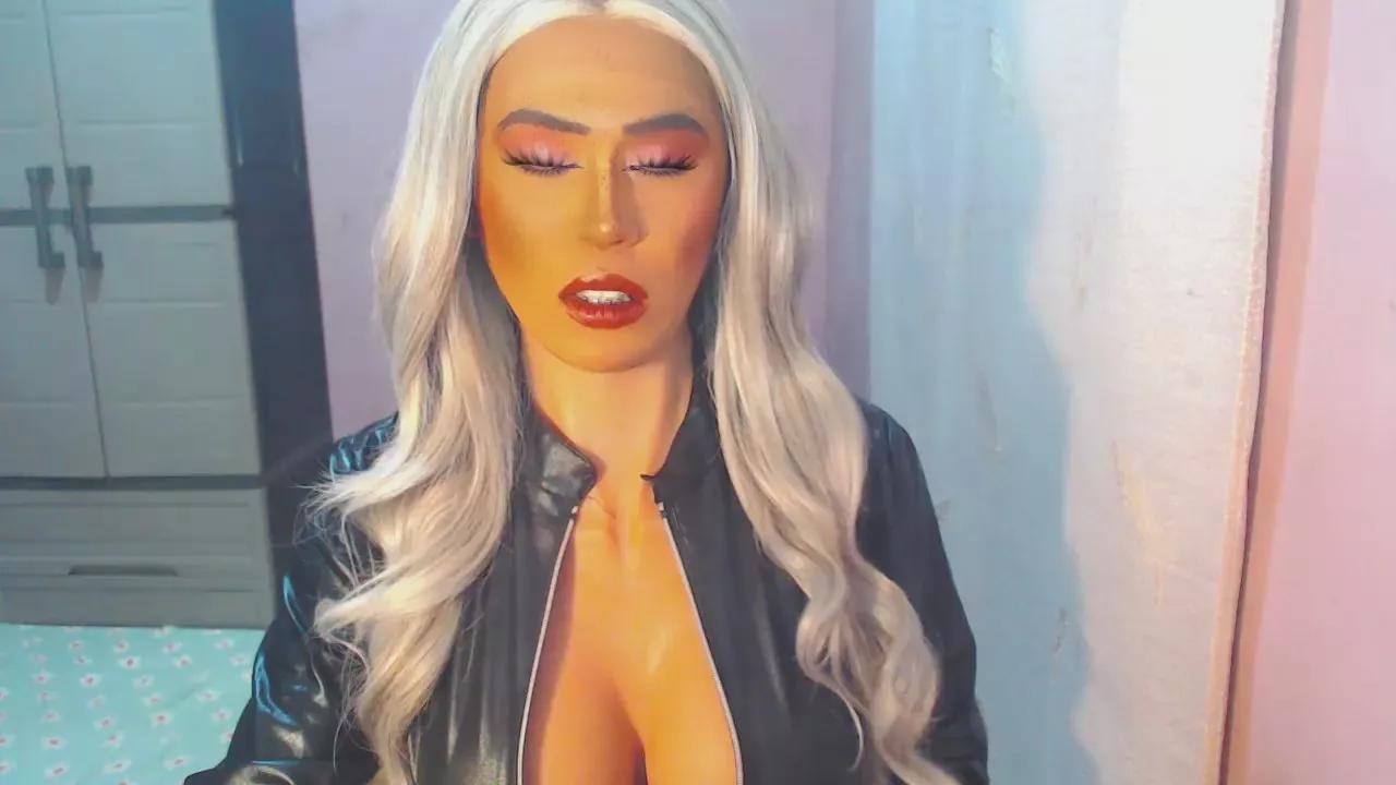 Offline lustyscarlette on Cam4