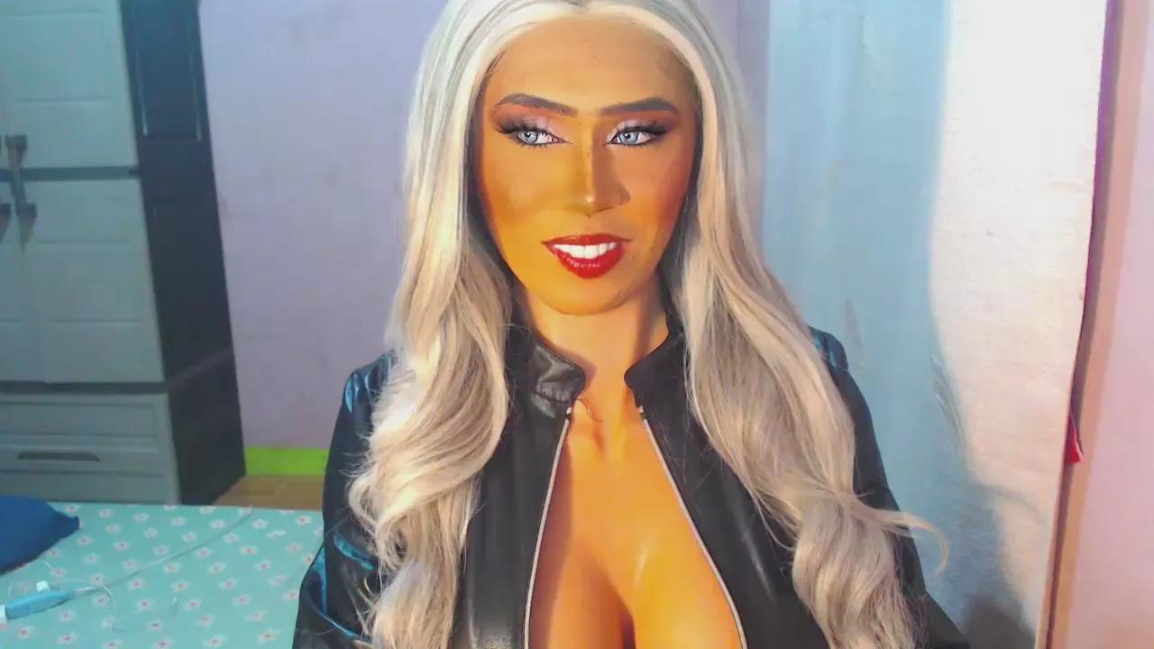 Avatar of lustyscarlette