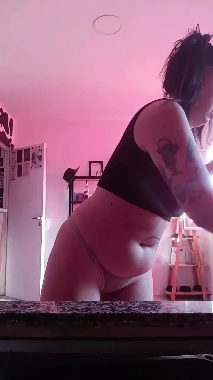 Luulii_loove on Cam4 