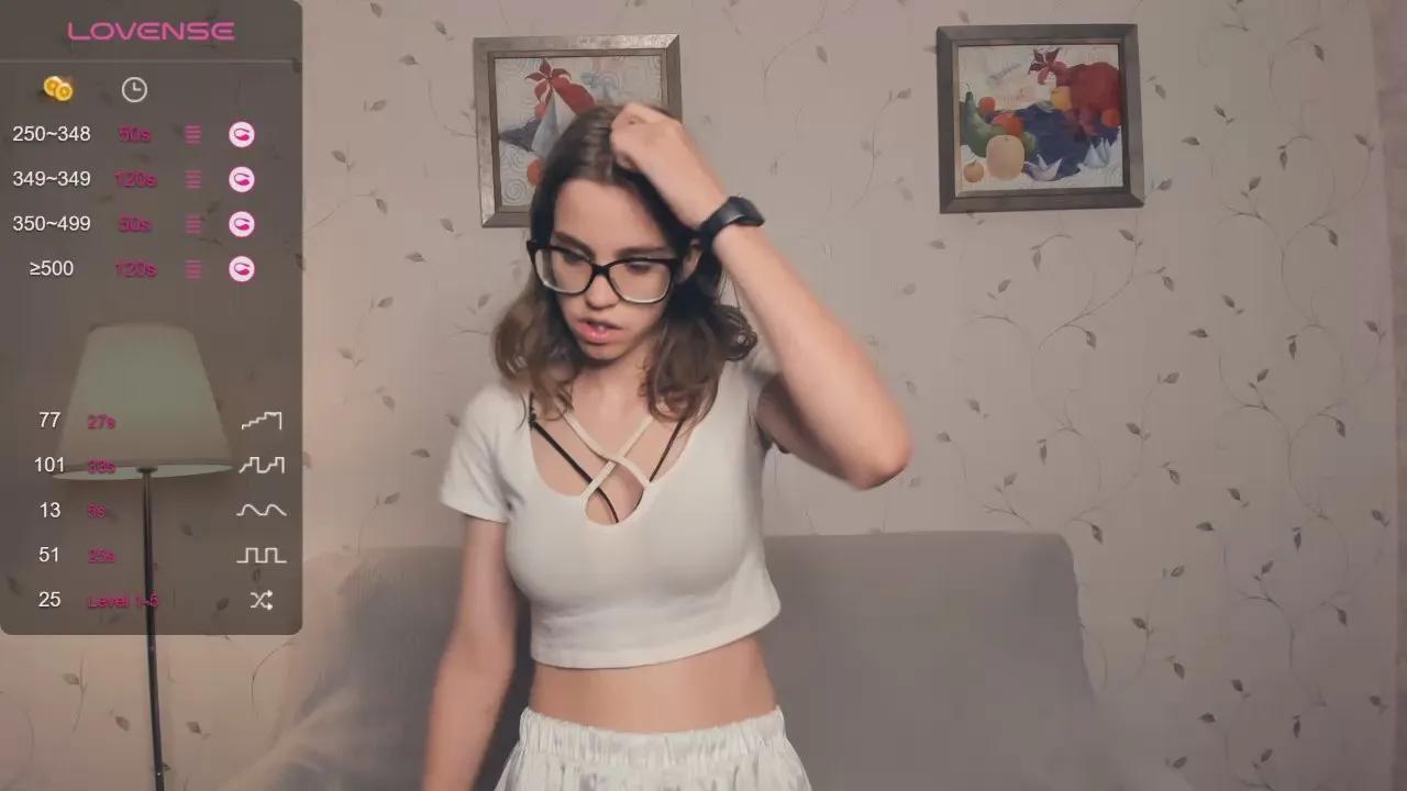 LynneCrust on Cam4 