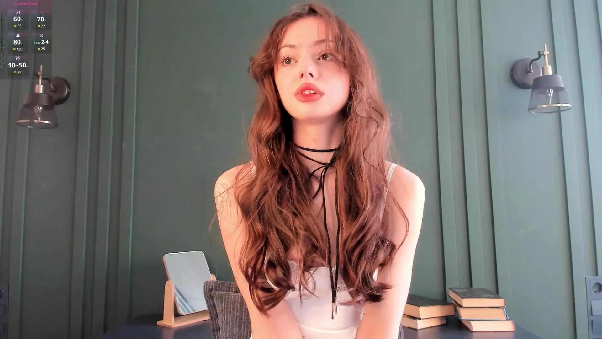 LynnHelme on Cam4 