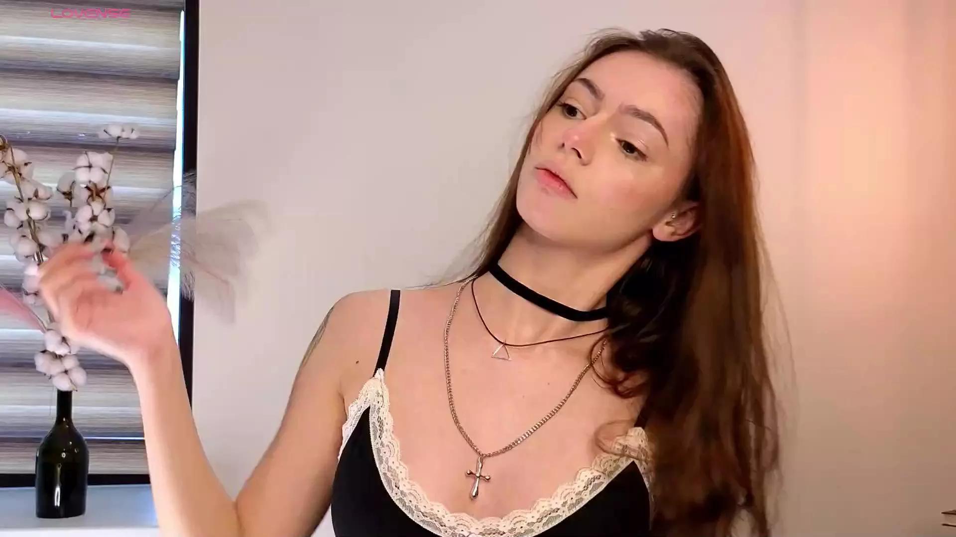 LynnHelme on Cam4 