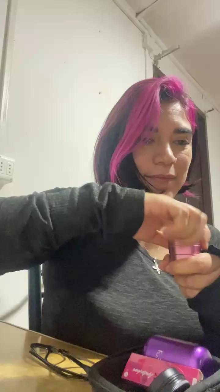 Madamepiaceri on Cam4 