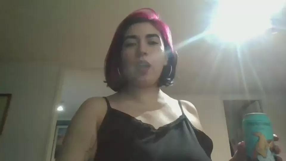 Madamepiaceri on Cam4 