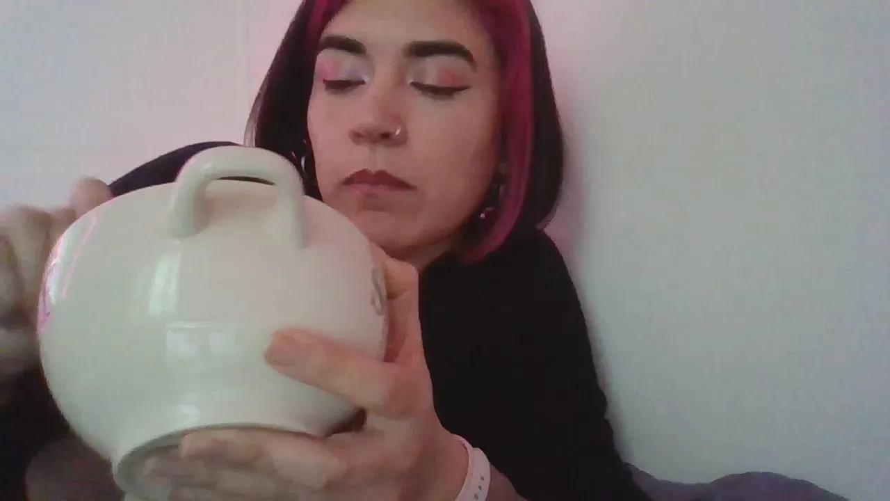 Madamepiaceri on Cam4 