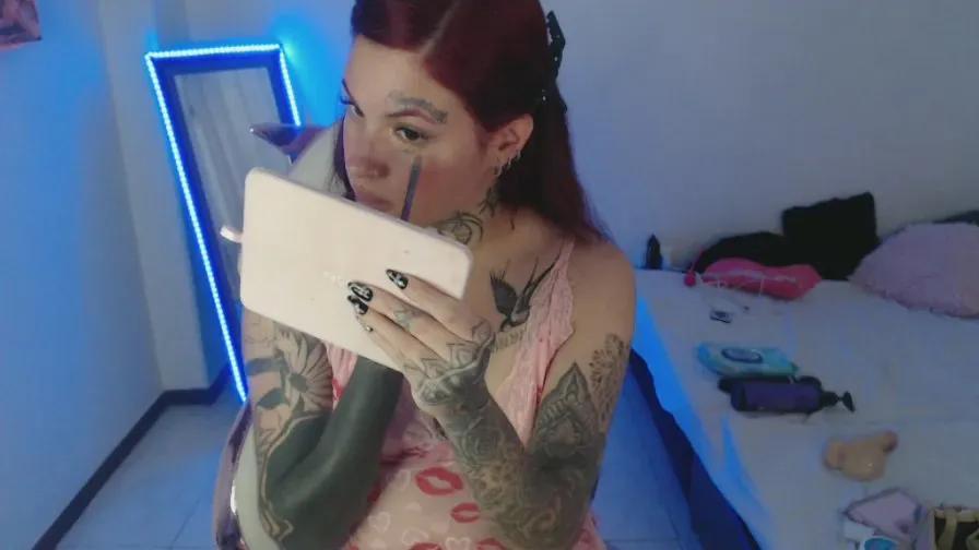 Maddy_Vicius19 —  #analtoys #pee #anal #squirt #blowjob #pussy #ass