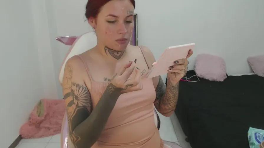 Maddy_Vicius19 on Cam4 