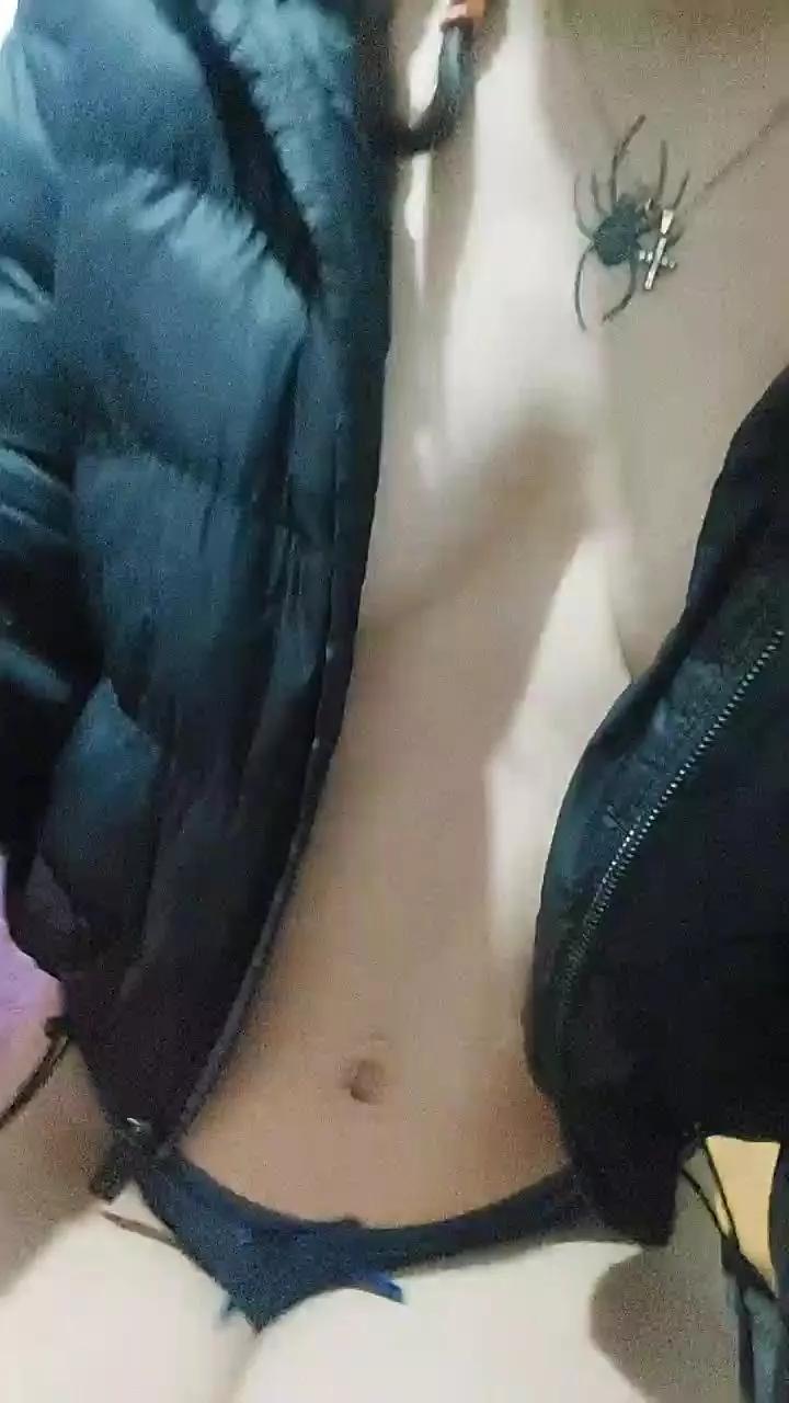 Maddydoll on Cam4 