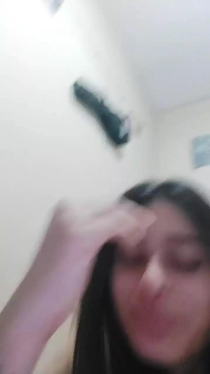 Maddydoll on Cam4 