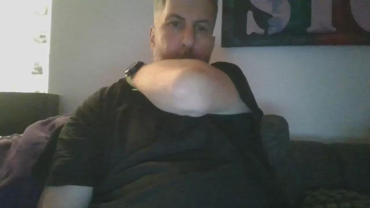 Offline magsmollig on Cam4