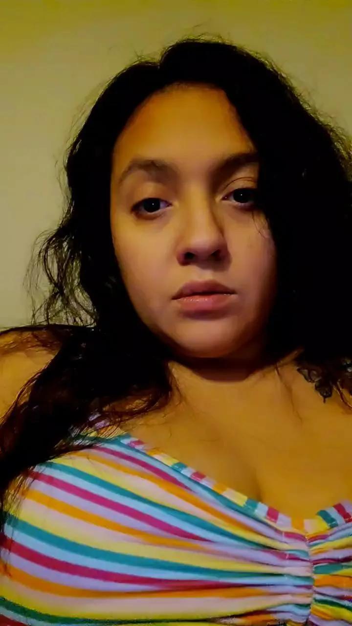 Offline Mamimamita on Cam4