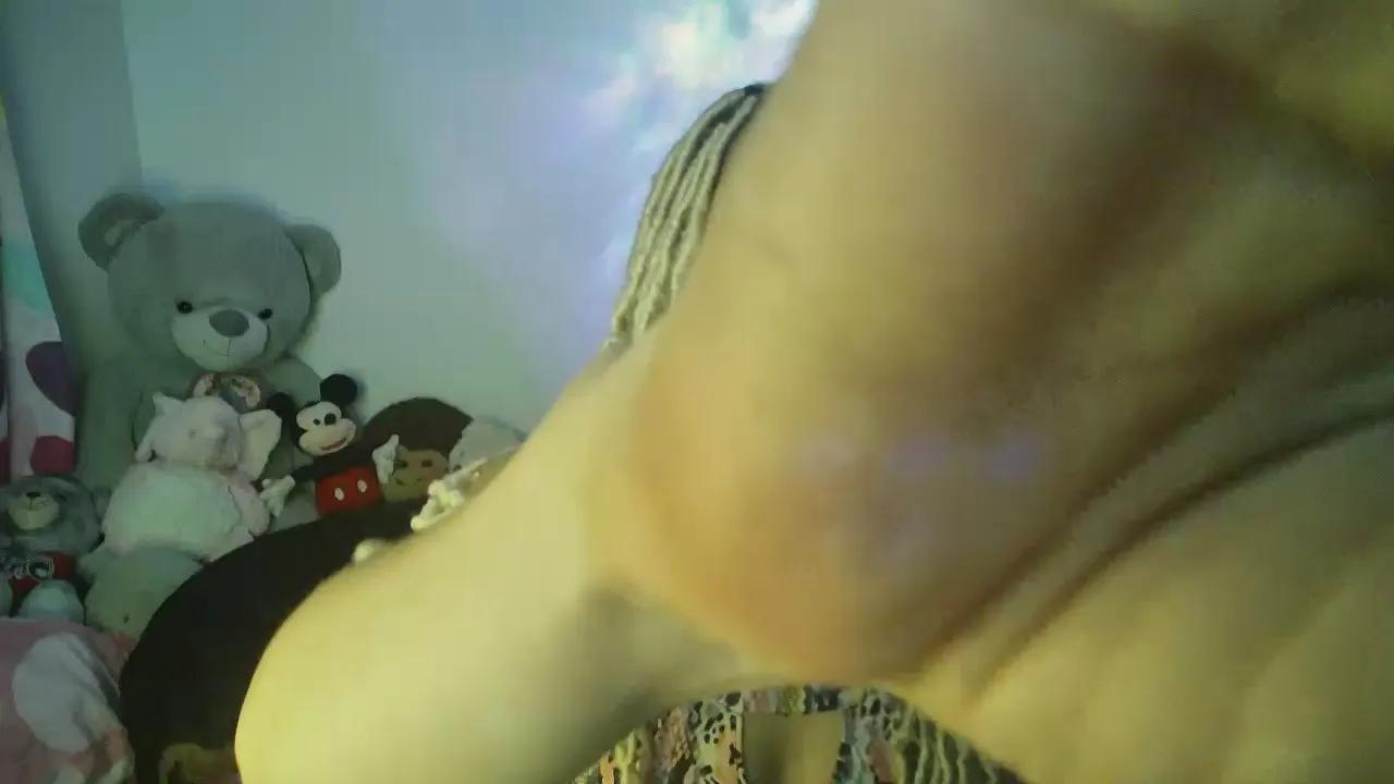 Offline mandy_berry on Cam4