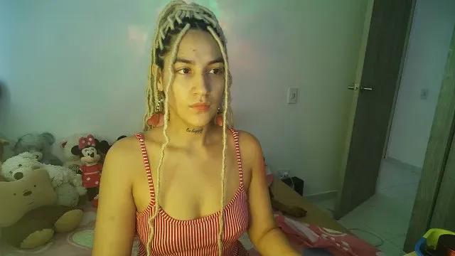 Offline mandy_berry on Cam4