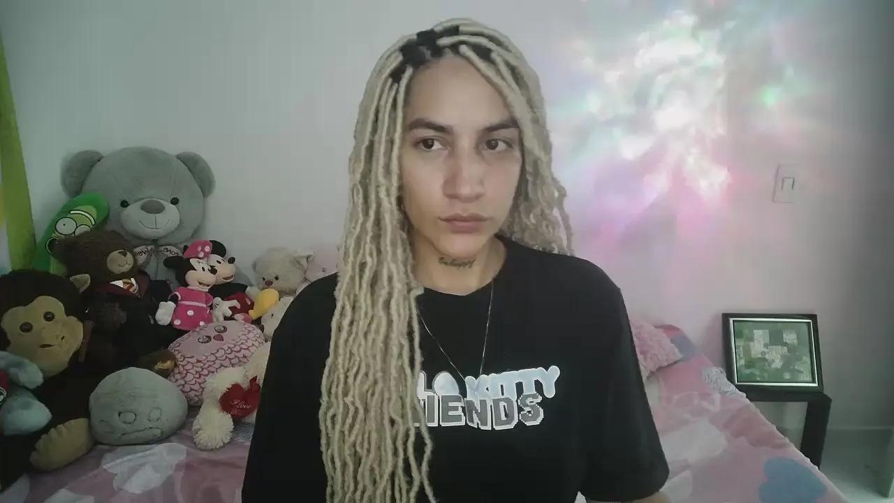 Offline mandy_berry on Cam4