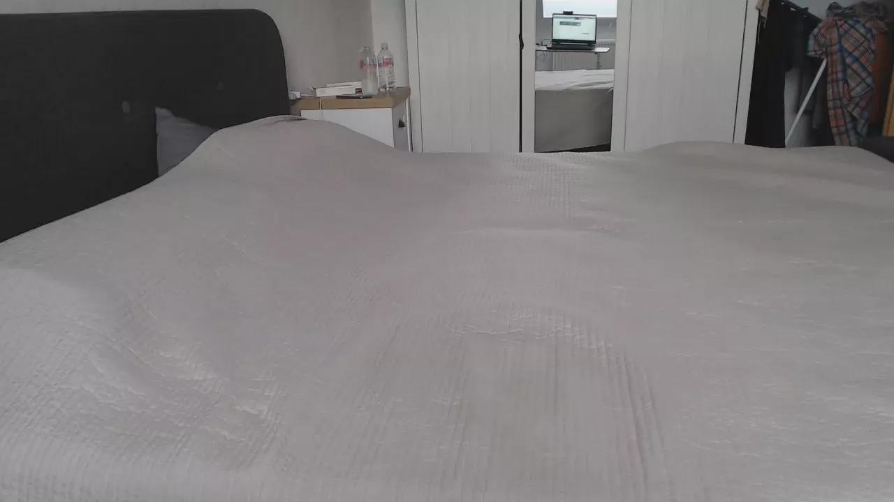 margot82 on Cam4 