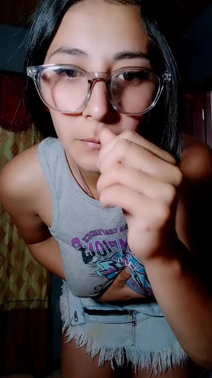 Offline Marinax1 on Cam4