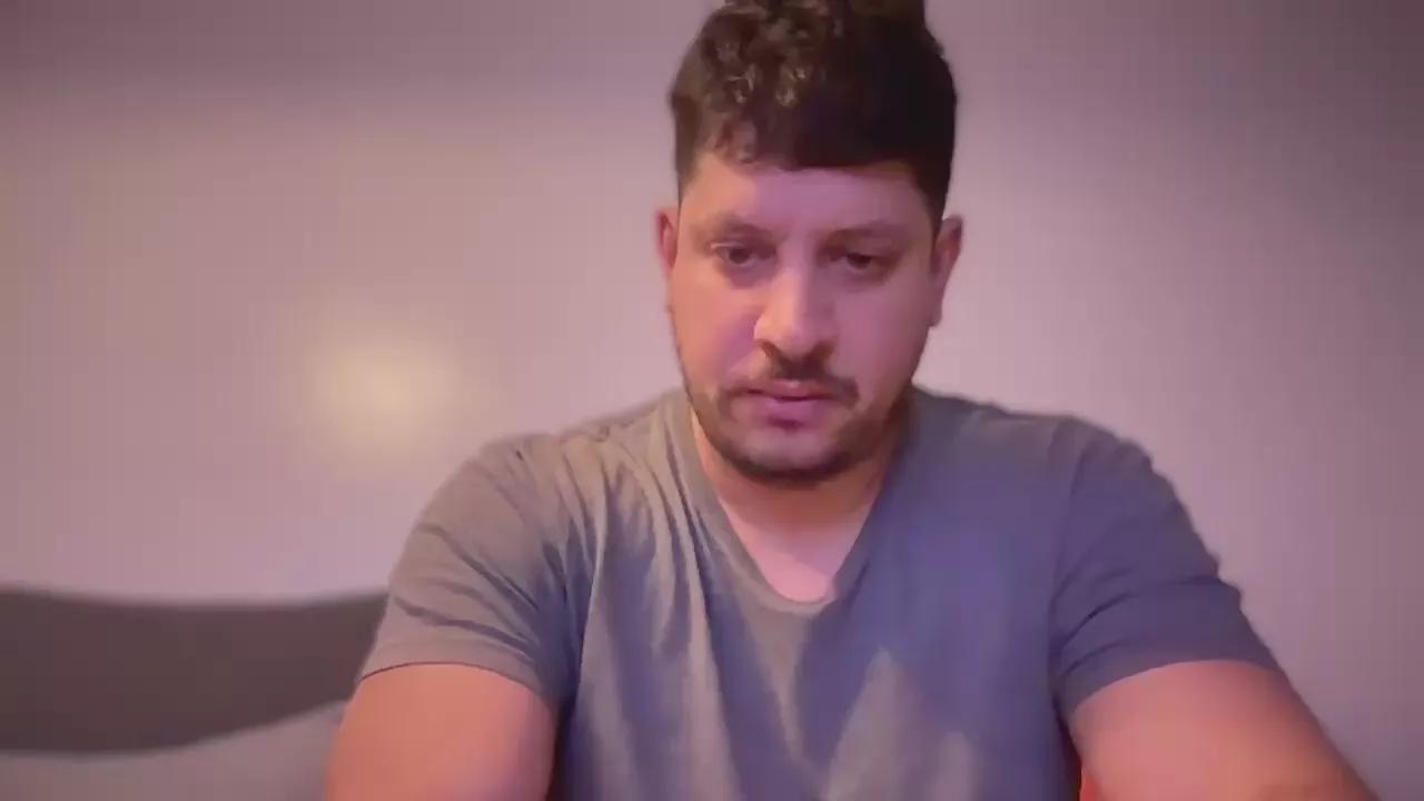 Martooo1987_ on Cam4 