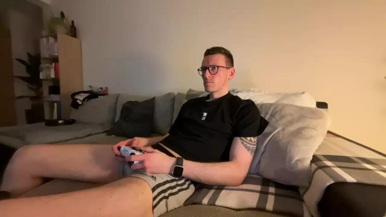 Offline MarXas on Cam4