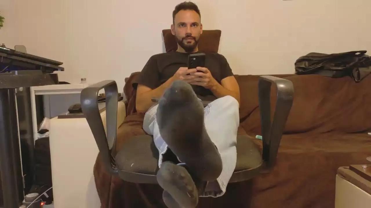 Offline master_roberto on Cam4