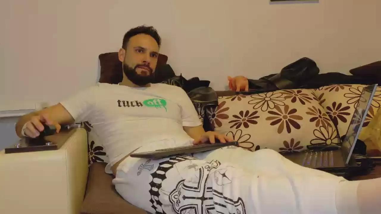 Offline master_roberto on Cam4