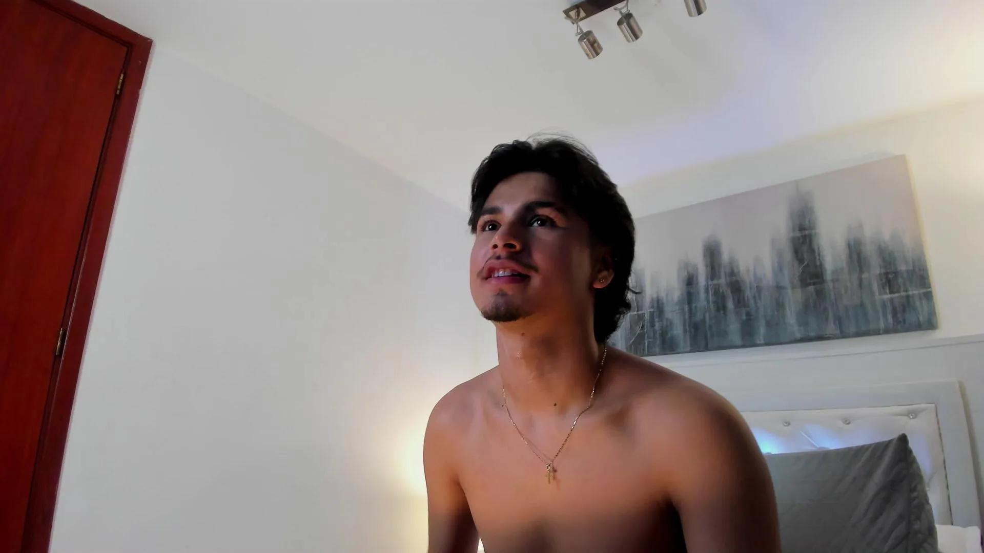 Offline MathewAdamss on Cam4