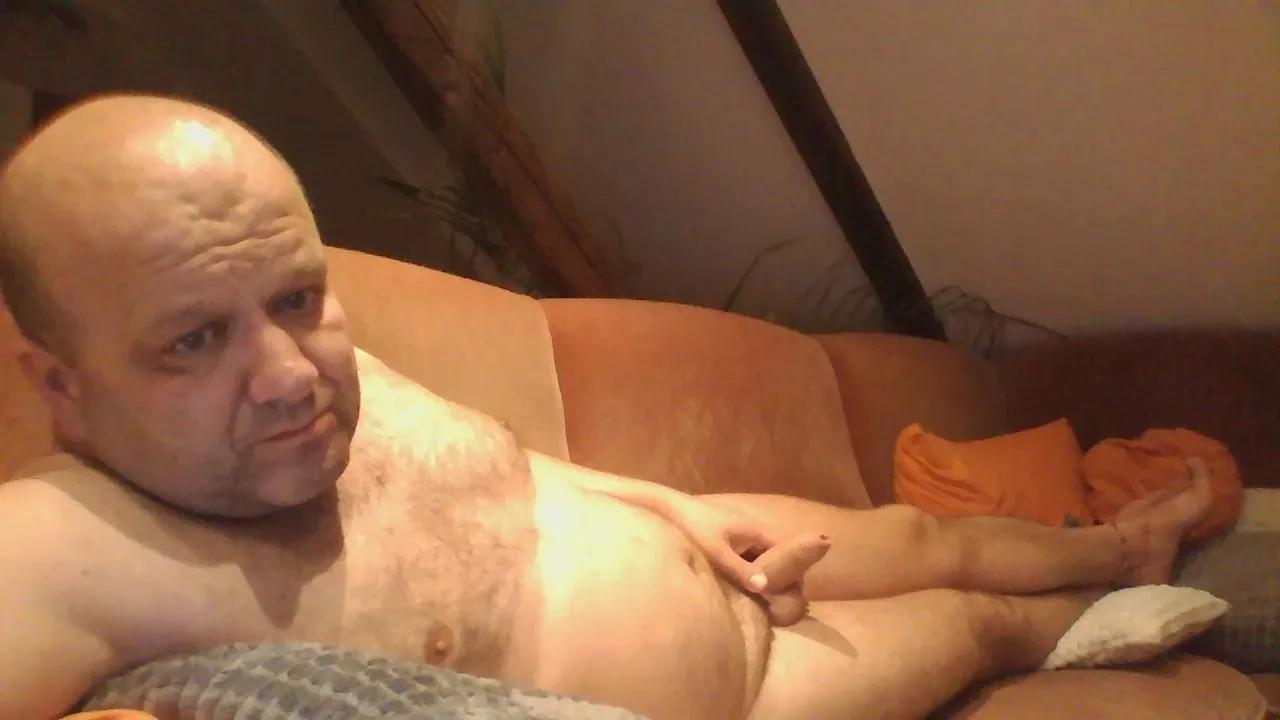 Offline matthimaus on Cam4