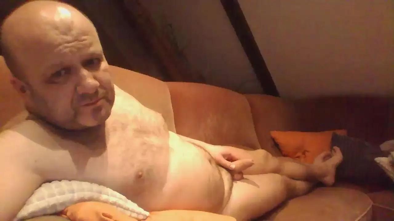 Offline matthimaus on Cam4