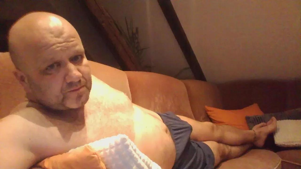 Offline matthimaus on Cam4