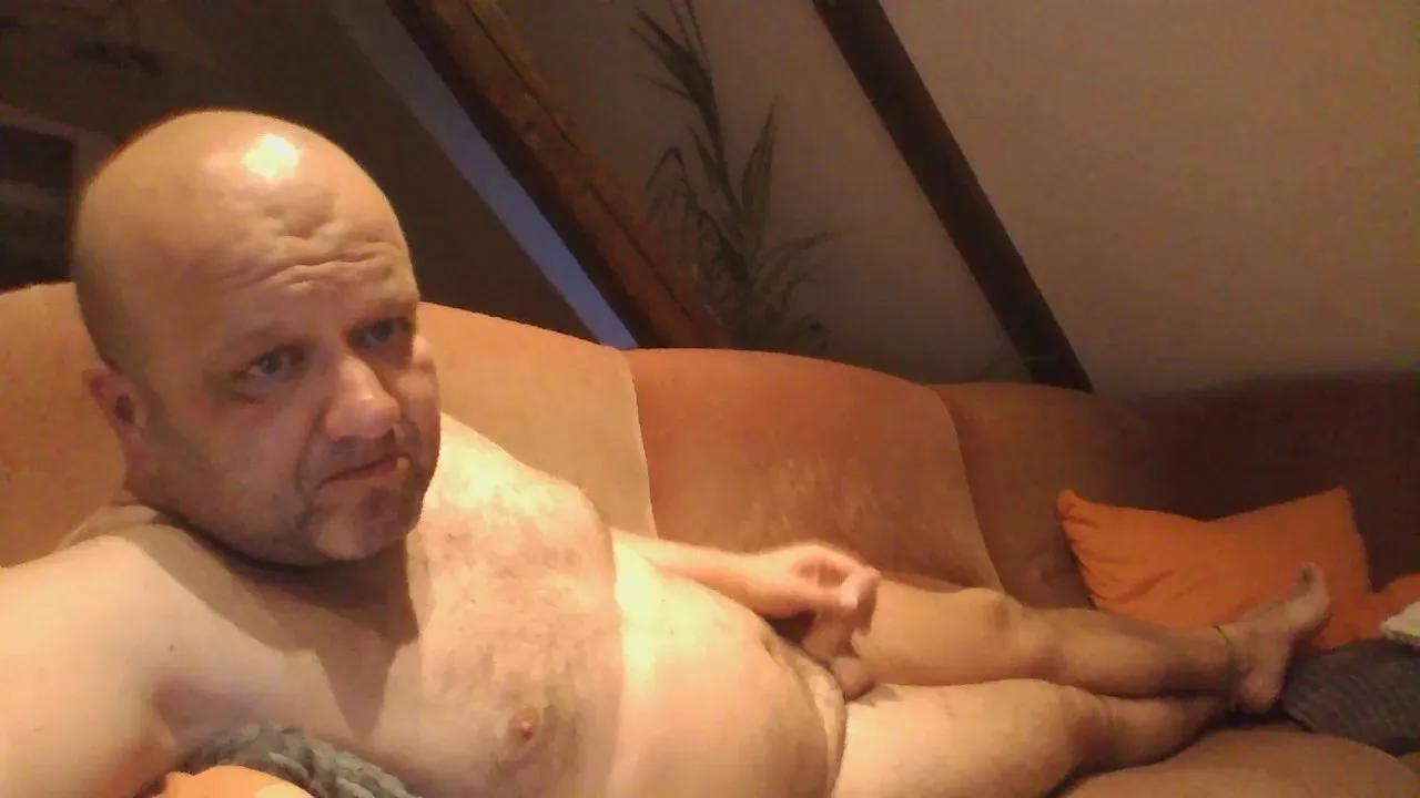 Offline matthimaus on Cam4