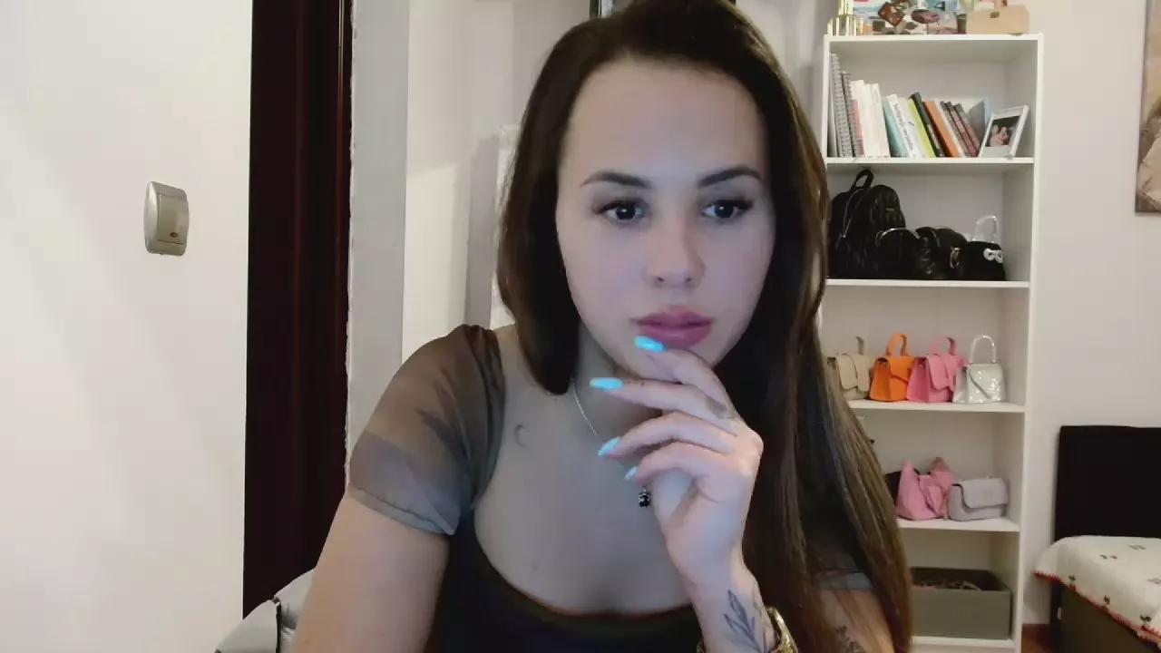 MayaDesire on Cam4 