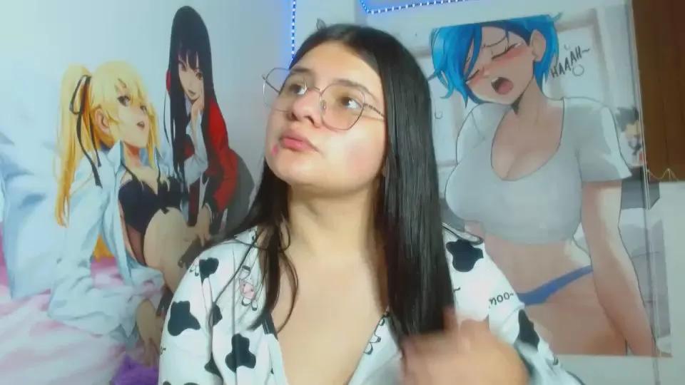 mckennahot303av —  #analtoys #schoolgirl #C2C #masturbation #anal #feet #pee
