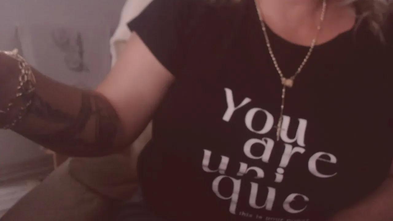 Offline medeeahot on Cam4