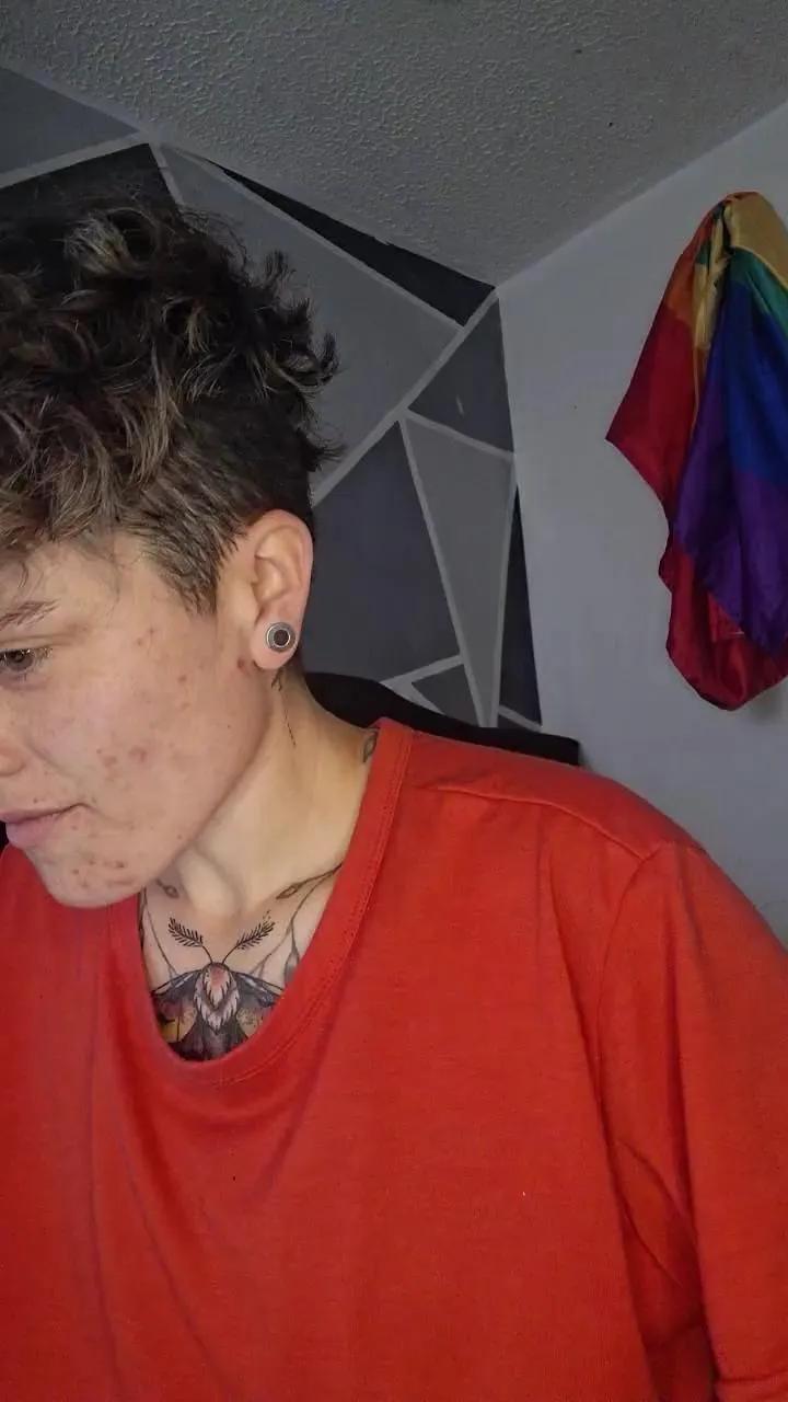 Megan222_