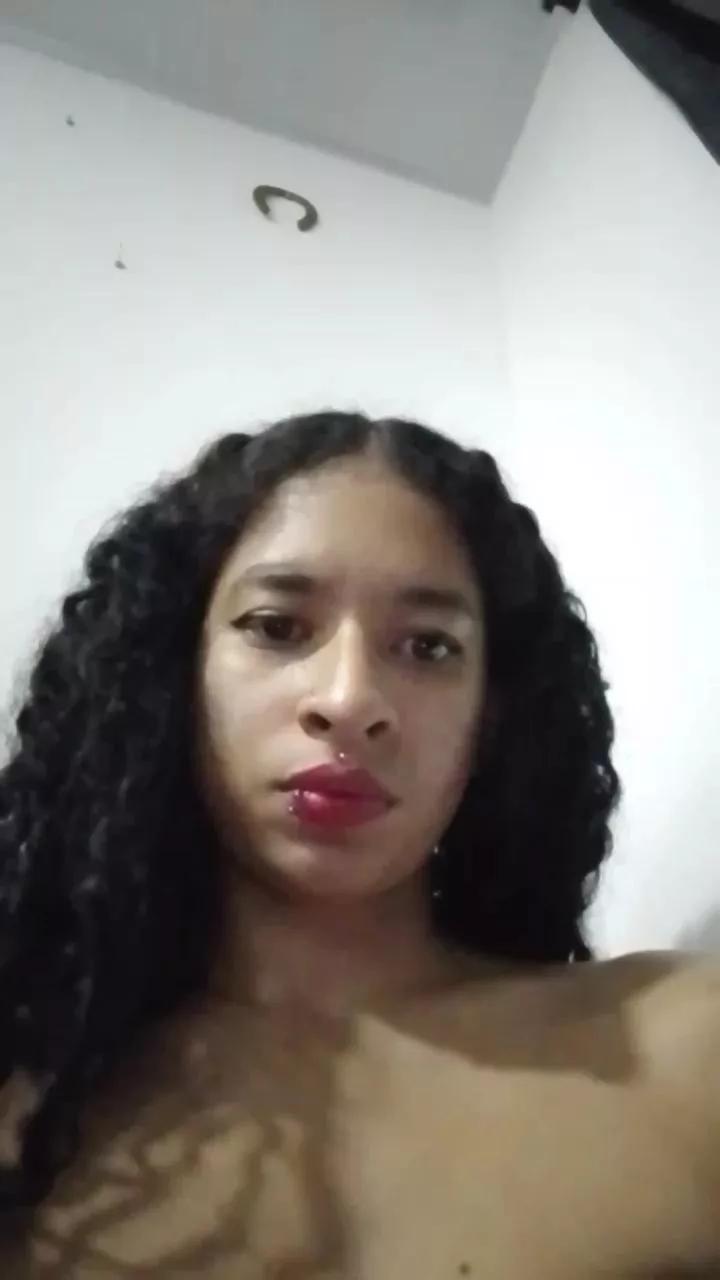 Offline megan_kitty4 on Cam4