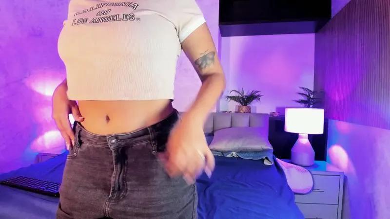 Freechat Meggy_Mae on Cam4