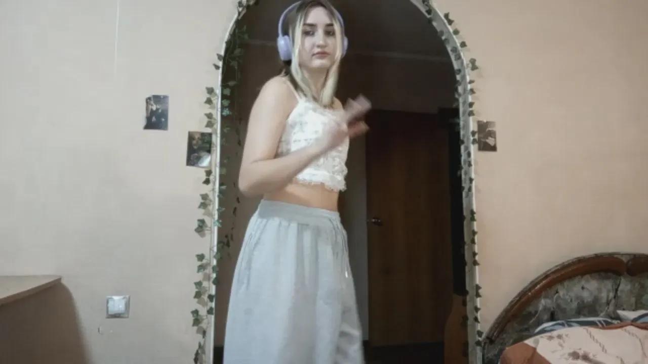 MeiCesa —  #schoolgirl #C2C #striptease #cute #pussy #ass #spanking