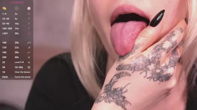 Freechat MerciaAshmore on Cam4