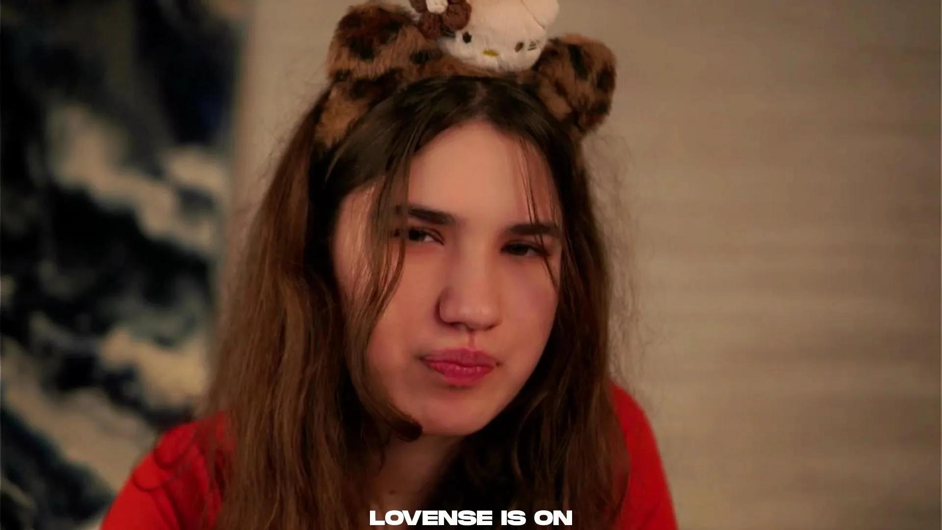 Cam4 MeridithMischo is Freechat MeridithMischo —  #armpits #bigass #C2C #femdom #cute #spanking #feet